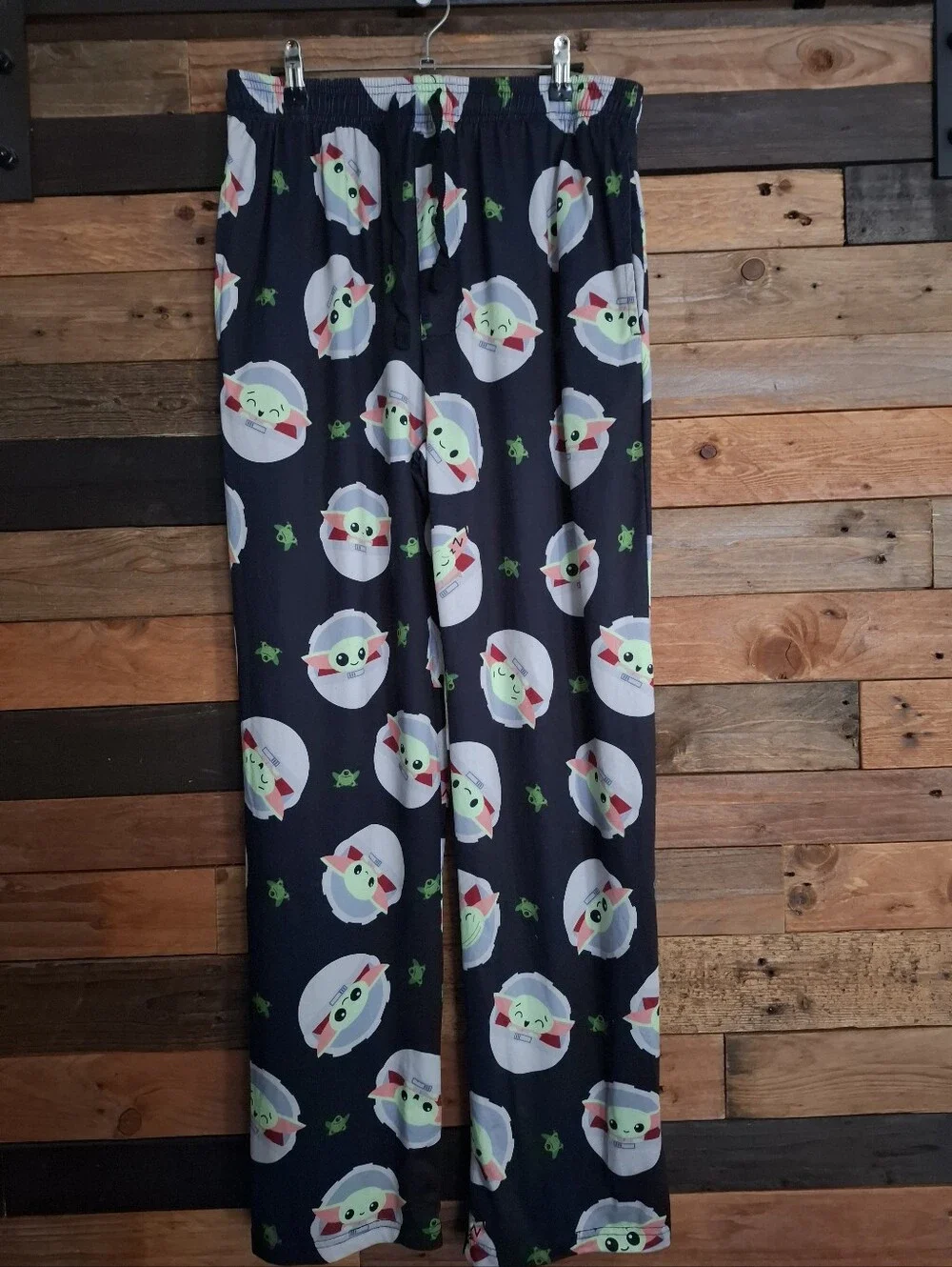 EUC Star Wars Grogu Baby Yoda Lounge Pants - Medium